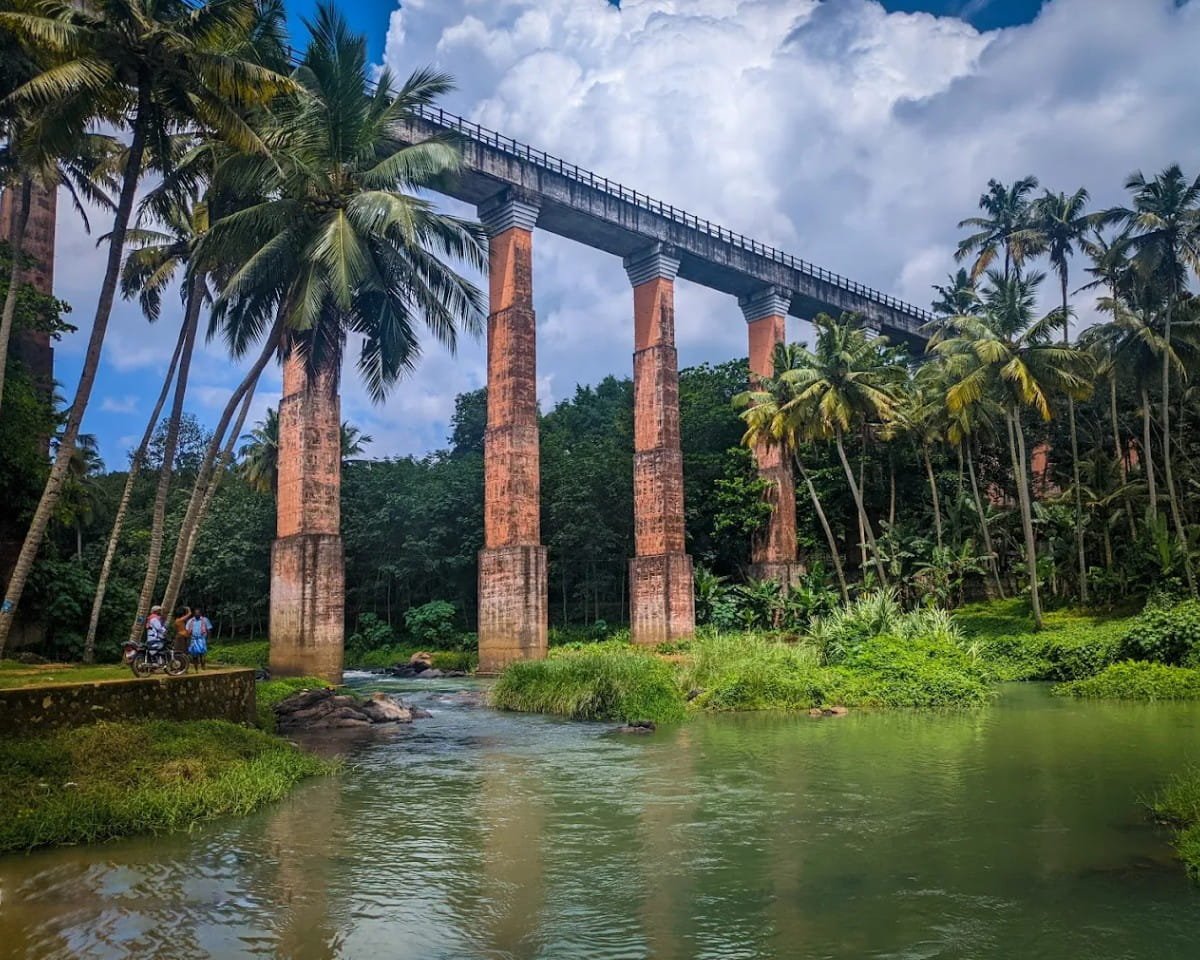 Mathoor Aqueduct & Hanging Bridge