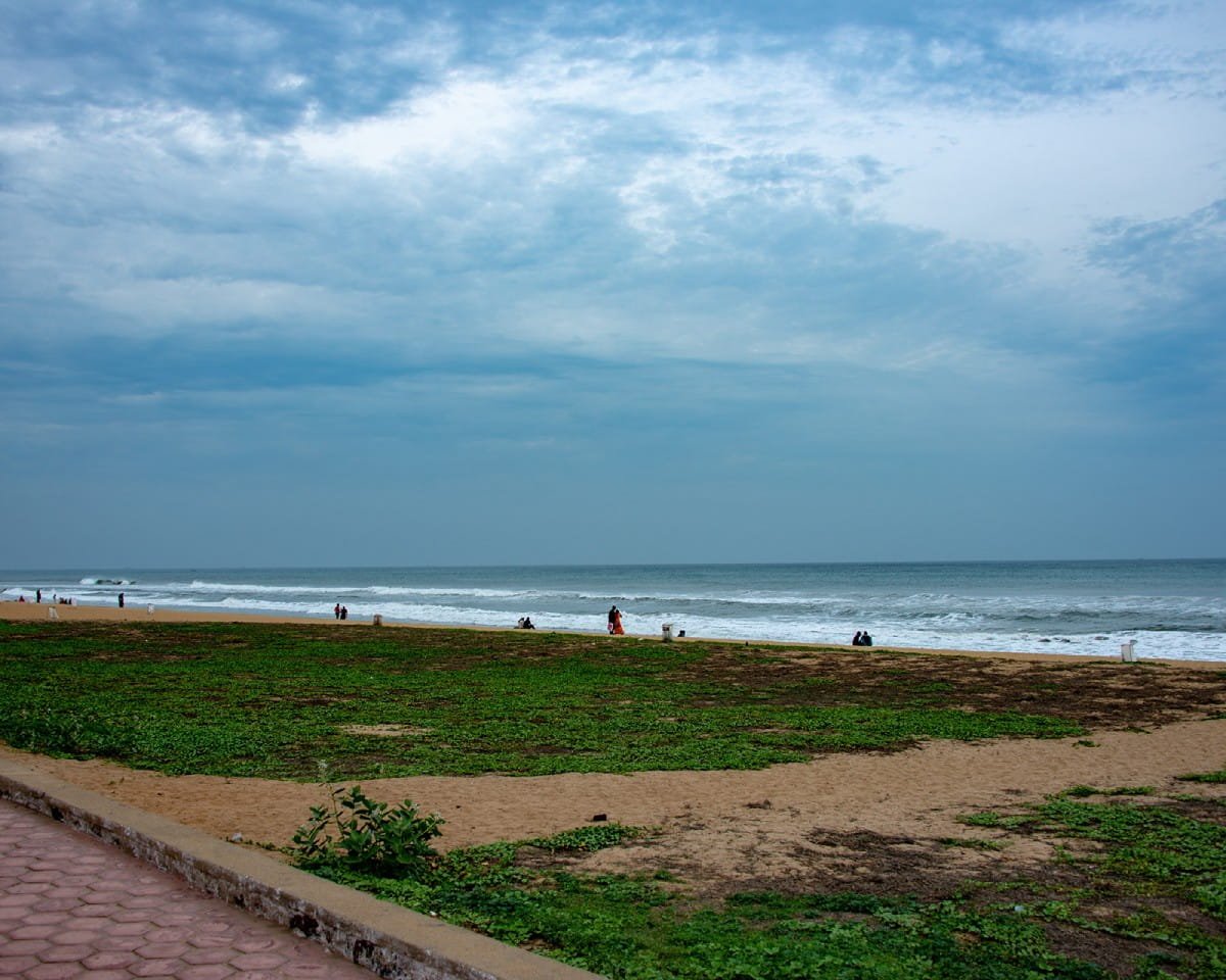 Thiruvanmiyur Beach
